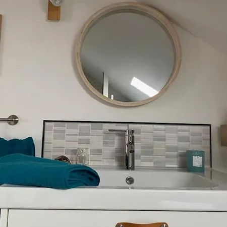 Myraba 2 Hypercentre * וישי